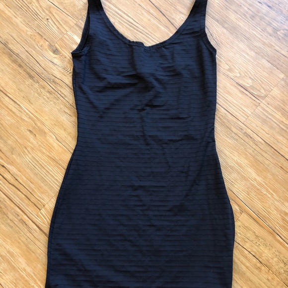 Basic Black Short Dress - Picture 1 of 6